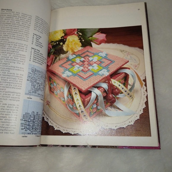 BOOK Better Homes and Gardens Needlepoint, c. 1978 - Picture 7 of 8